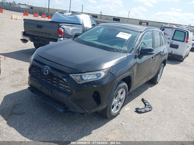 Toyota Rav4 Xle 2019 JTMW1RFV9KD024842 Image 2