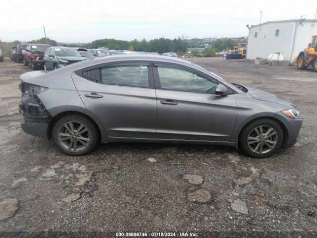 5NPD84LF2JH300998 Hyundai ELANTRA SEL