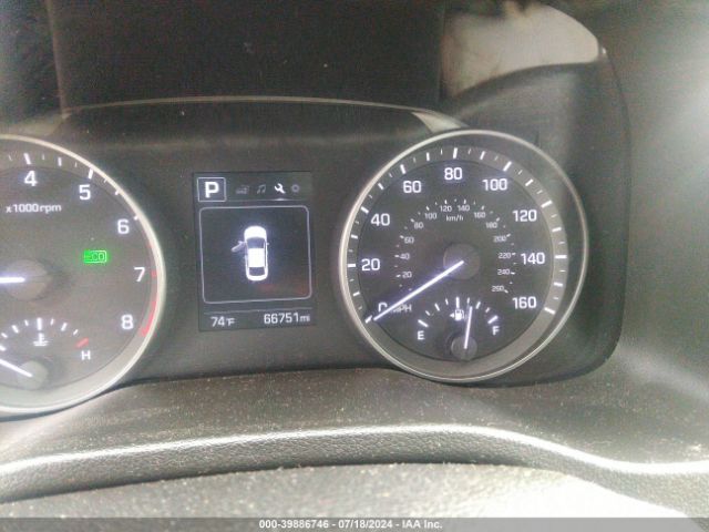5NPD84LF2JH300998 Hyundai ELANTRA SEL