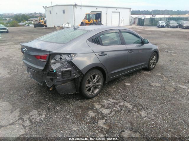 5NPD84LF2JH300998 Hyundai ELANTRA SEL