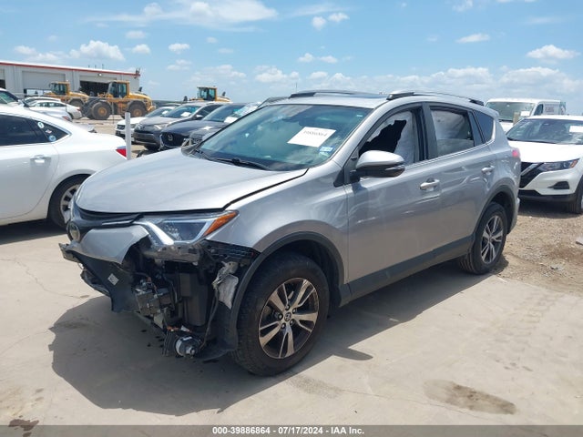 Toyota Rav4 Xle 2018 2T3WFREV6JW505085 Image 2