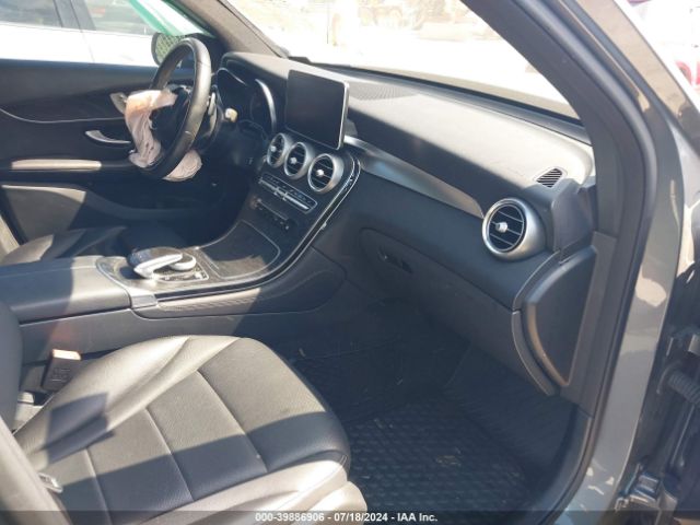 WDC0G4KB9JV053568 Mercedes-Benz Glc 300 4matic