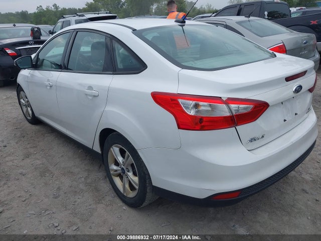 Ford FOCUS SE 2014 1FADP3F21EL166854 Image 3