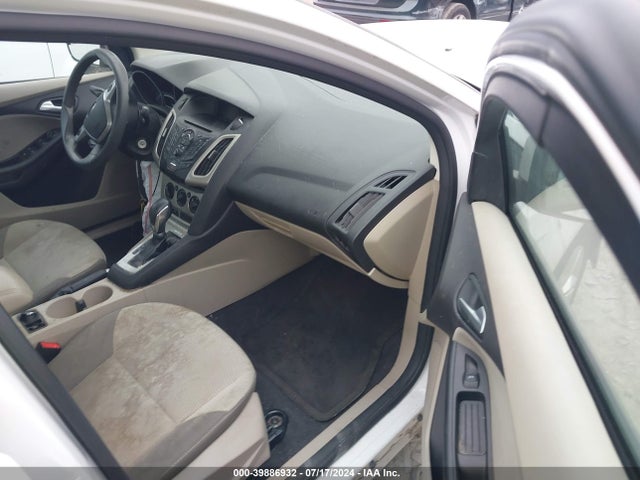 Ford FOCUS SE 2014 1FADP3F21EL166854 Image 5