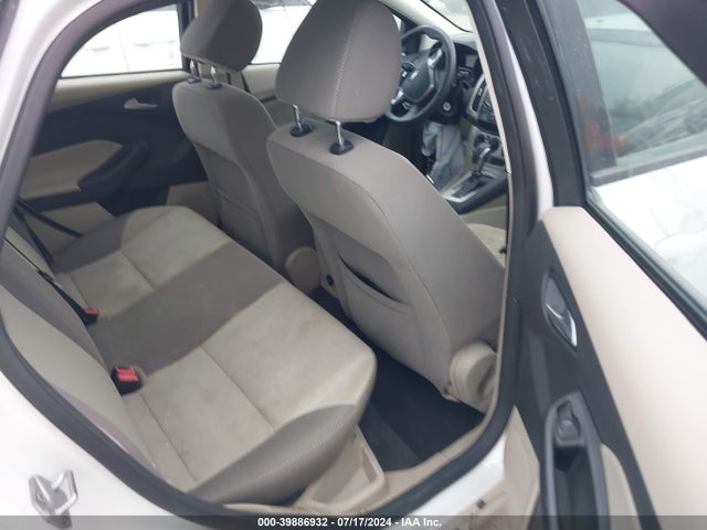 Ford FOCUS SE 2014 1FADP3F21EL166854 Image 8