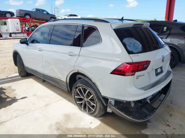 3VV3B7AX9LM181470 Volkswagen Tiguan 2.0t Se/2.0t Se R-line Black/2.0t Sel