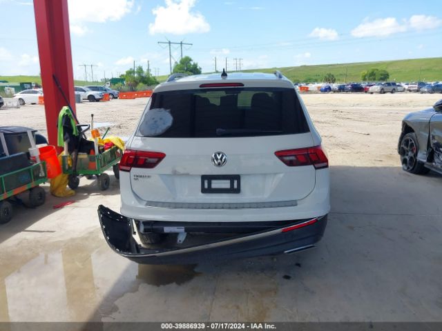 3VV3B7AX9LM181470 Volkswagen Tiguan 2.0t Se/2.0t Se R-line Black/2.0t Sel