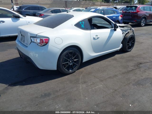 JF1ZNAA19E9701778 Scion FR-S