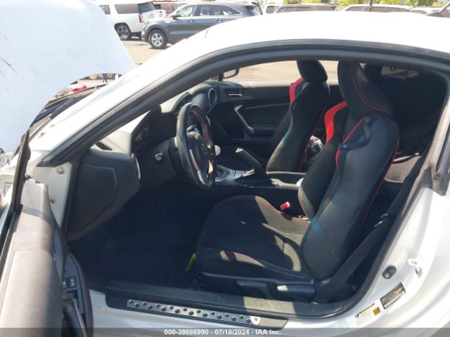 JF1ZNAA19E9701778 Scion FR-S