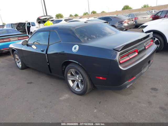 2C3CDZAG8JH172179 Dodge Challenger Sxt