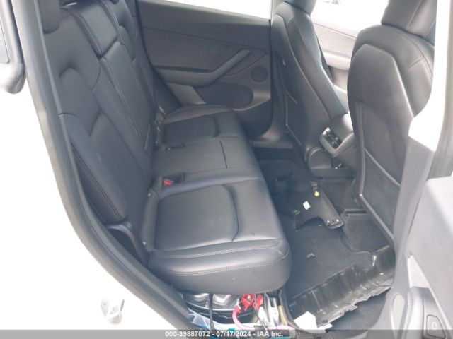 5YJYGDED8MF109539 Tesla Model Y Standard Range Rear-wheel Drive