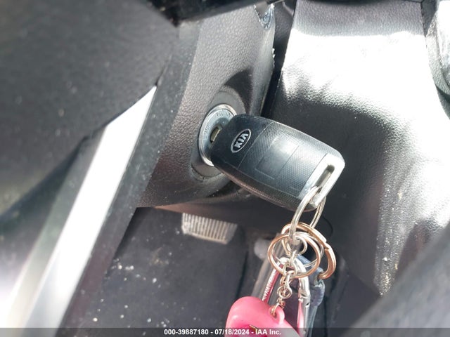 5XXGT4L38LG450467 KIA Optima Lx