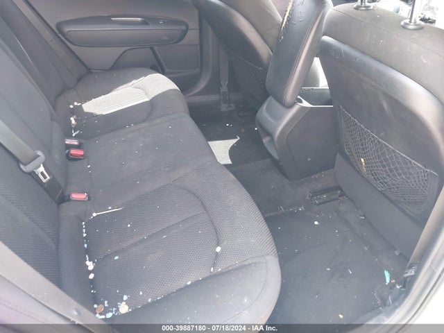 5XXGT4L38LG450467 KIA Optima Lx