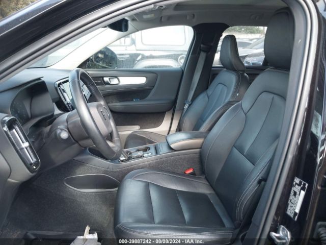 YV4162UK4M2427232 Volvo Xc40 T5 Momentum
