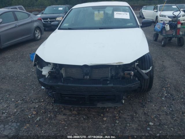 3VWD17AJ4GM418371 Volkswagen Jetta 1.8t Sport