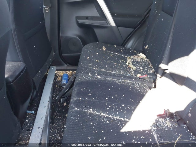 Toyota Rav4 Xle 2015 2T3RFREV0FW392769 Image 8