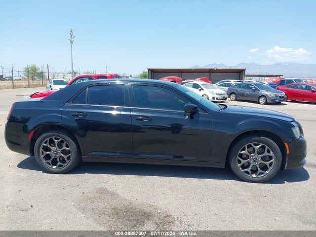 2C3CCAGG2GH182937 Chrysler 300