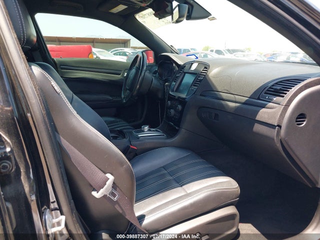 Chrysler 300 2016 2C3CCAGG2GH182937 Image 5