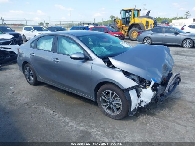 3KPF24AD1RE757135 KIA Forte Lxs