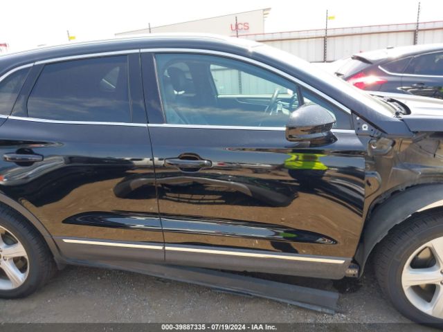 5LMCJ1C99GUJ27366 Lincoln Mkc Premier