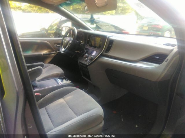 5TDKK3DC7FS625364 Toyota Sienna Le 8 Passenger