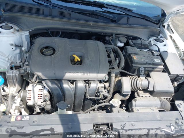 3KPF24AD8ME353547 KIA FORTE FE