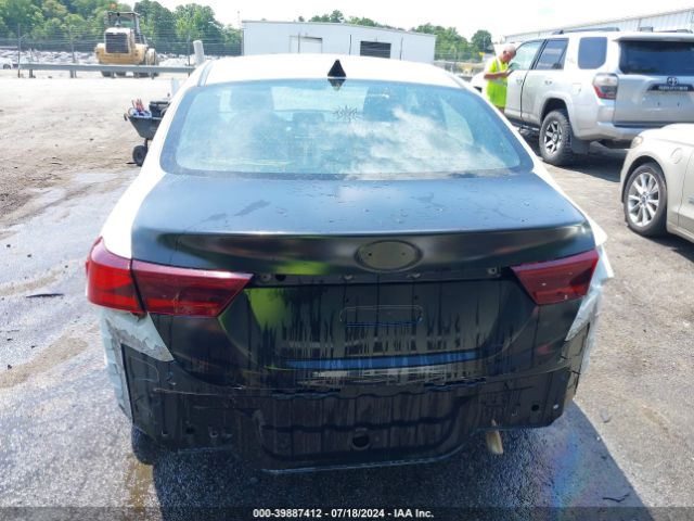 3KPF24AD8ME353547 KIA FORTE FE
