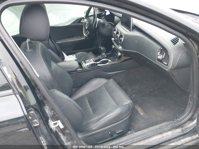 KIA Stinger Premium 2018 KNAE25LA3J6012026 Image 5