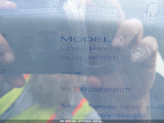 2023 TESLA MODEL Y 7SAYGDEE1PF611177 Photo 6