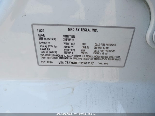 2023 TESLA MODEL Y 7SAYGDEE1PF611177 Photo 8