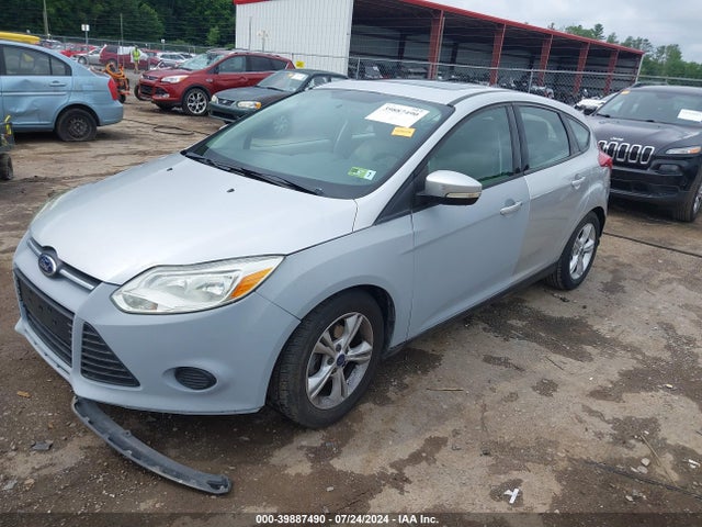 Ford FOCUS SE 2014 1FADP3K21EL135898 Image 2