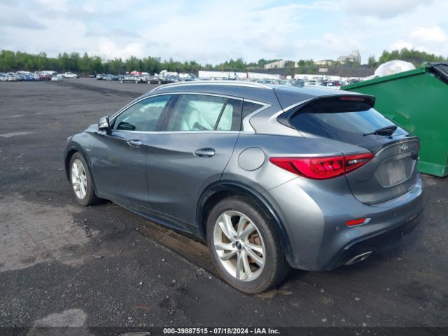 SJKCH5CP1HA025472 Infiniti Qx30 Premium