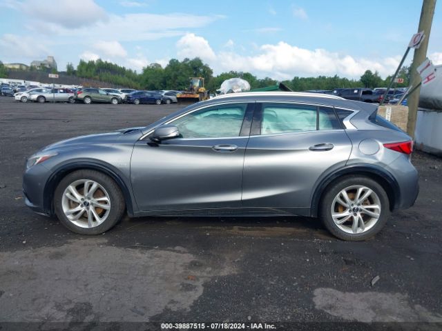 SJKCH5CP1HA025472 Infiniti Qx30 Premium