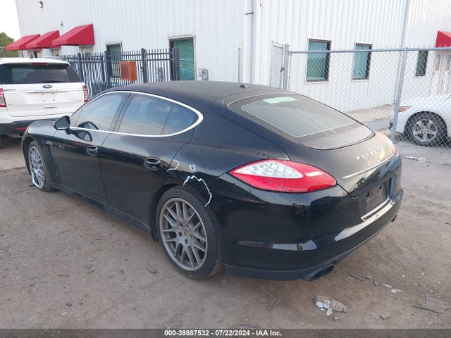 2011 PORSCHE PANAMERA WP0AB2A70BL060450 Photo 2