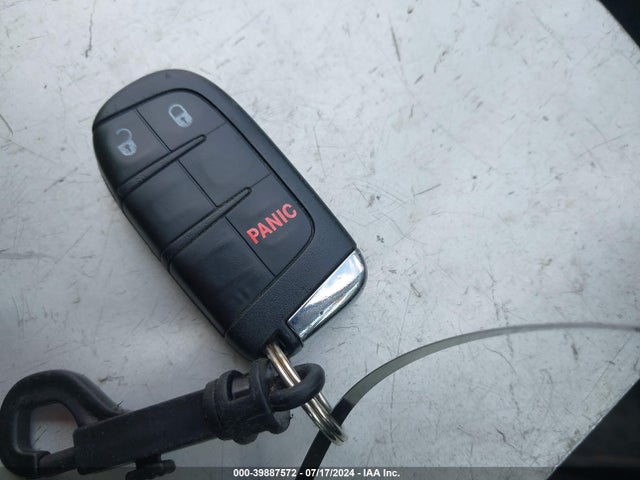ZACNJBAB9KPJ95038 Jeep Renegade Sport 4x4