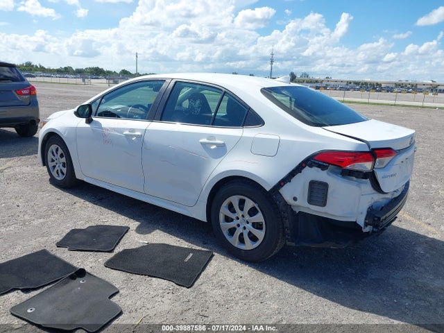 Toyota COROLLA LE 2021 5YFEPMAE6MP204266 Image 3
