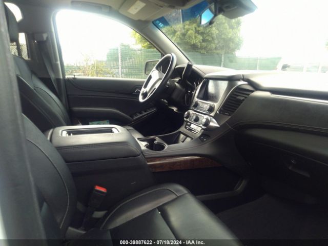 1GNSKHKC8KR310041 Chevrolet Suburban Lt