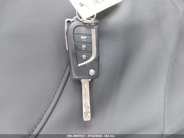Toyota COROLLA LE 2022 5YFEPMAE1NP364394 Image 11
