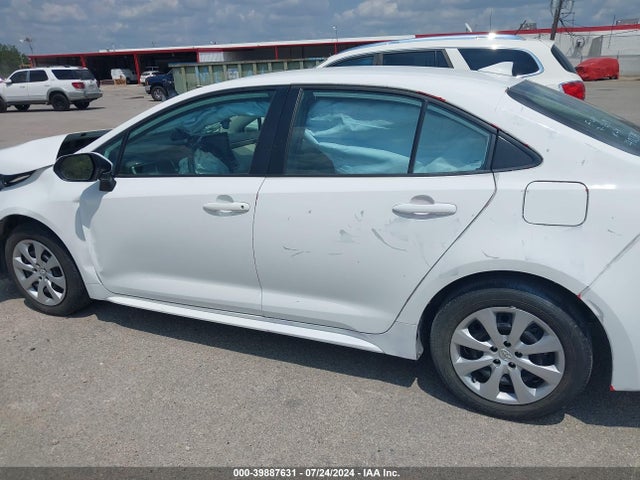 Toyota COROLLA LE 2022 5YFEPMAE1NP364394 Image 14