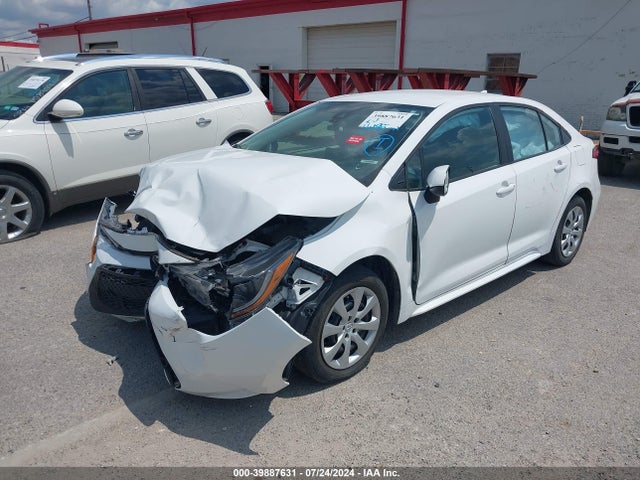 Toyota COROLLA LE 2022 5YFEPMAE1NP364394 Image 2