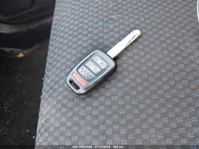 3HGGK5H52JM715142 Honda FIT LX