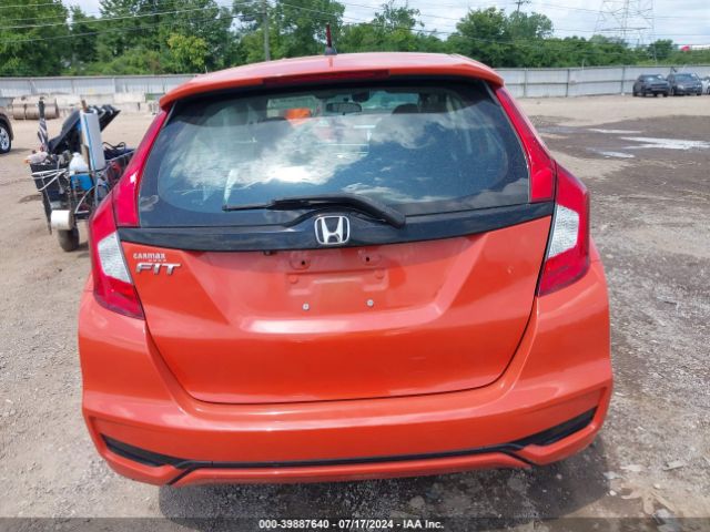 3HGGK5H52JM715142 Honda FIT LX
