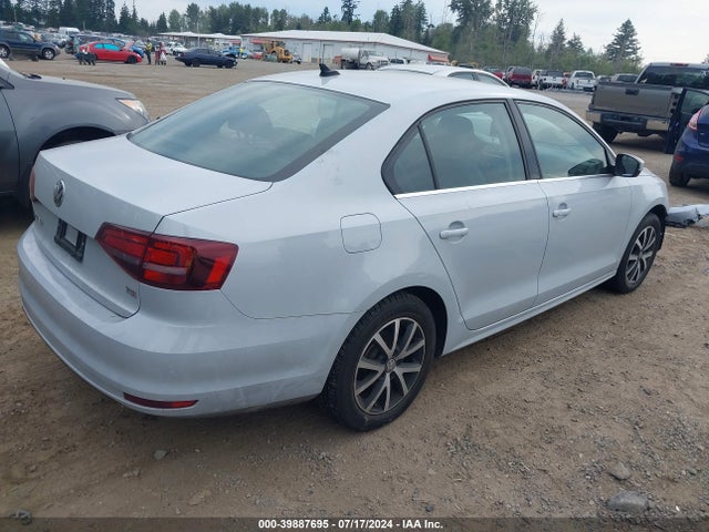 3VWDB7AJ6JM221920 Volkswagen Jetta 1.4t Se/1.4t Wolfsburg Edition