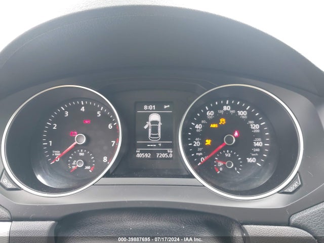 3VWDB7AJ6JM221920 Volkswagen Jetta 1.4t Se/1.4t Wolfsburg Edition