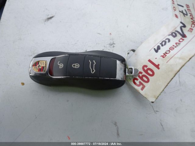 WP1AB2A52HLB17883 Porsche MACAN S
