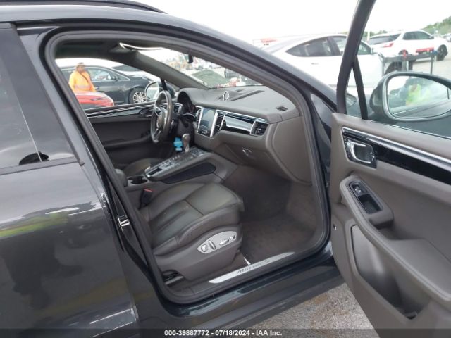 WP1AB2A52HLB17883 Porsche MACAN S
