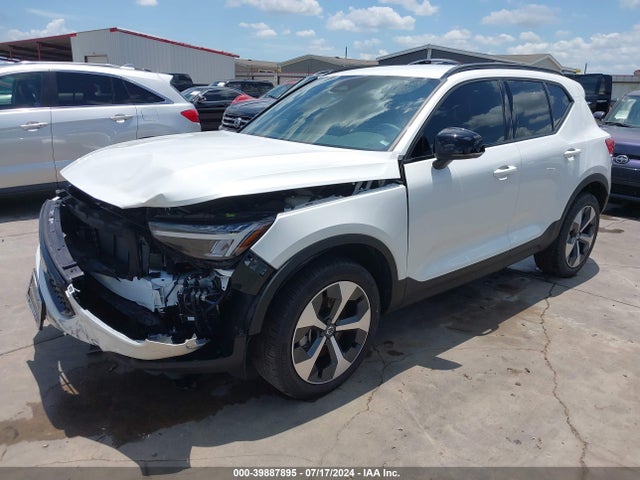 YV4L12UK0R2210291 Volvo Xc40 B5 Core Dark Theme
