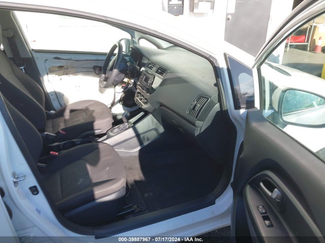 KNADM4A32G6612033 KIA RIO LX