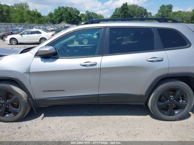 1C4PJMDSXHW569624 Jeep Cherokee High Altitude 4x4