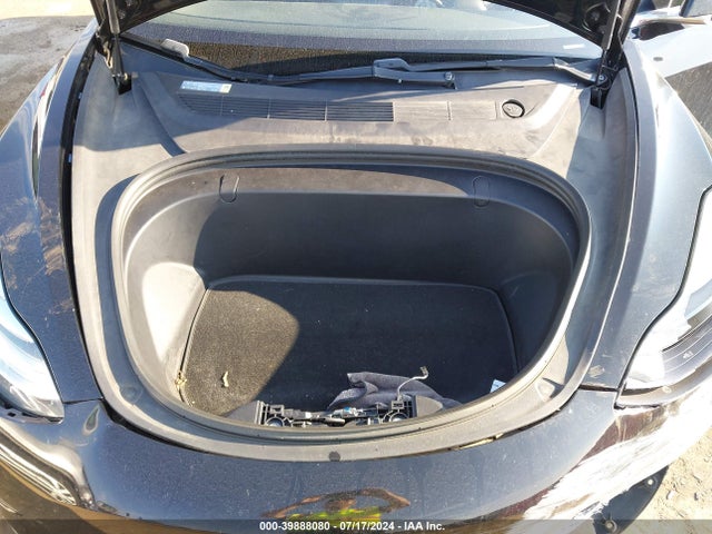 5YJ3E1EB3JF067337 Tesla Model 3 Long Range/performance